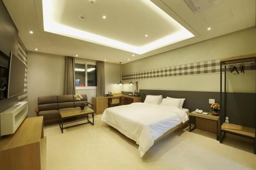 โฮเต็ลบี (Hotel B)3