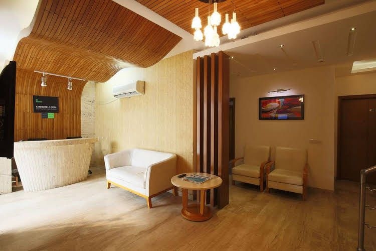 FabHotel Phase 2 DLF Square3