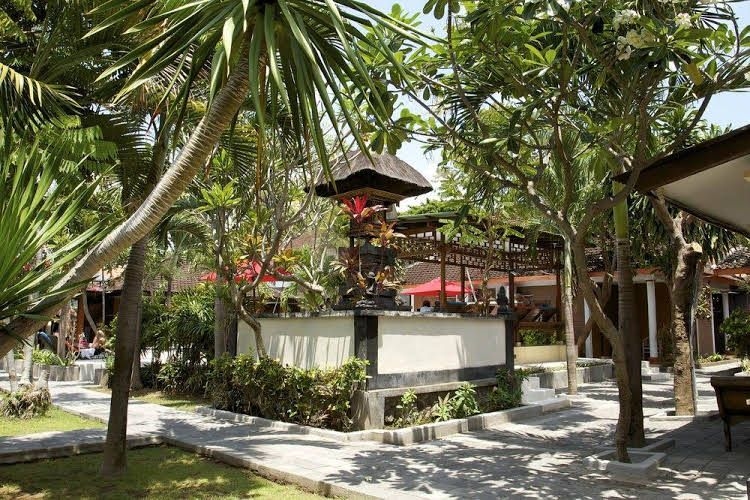 Ayu Lili Garden Hotel3