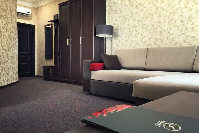 JUNIOR SUITE CAPACITY 1