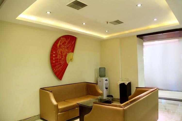 OYO Premium Allahabad Civil Lines0