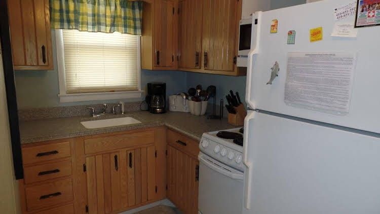 Windjammer Condominiums3