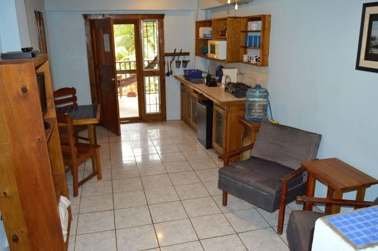 Mariposa Lodge3