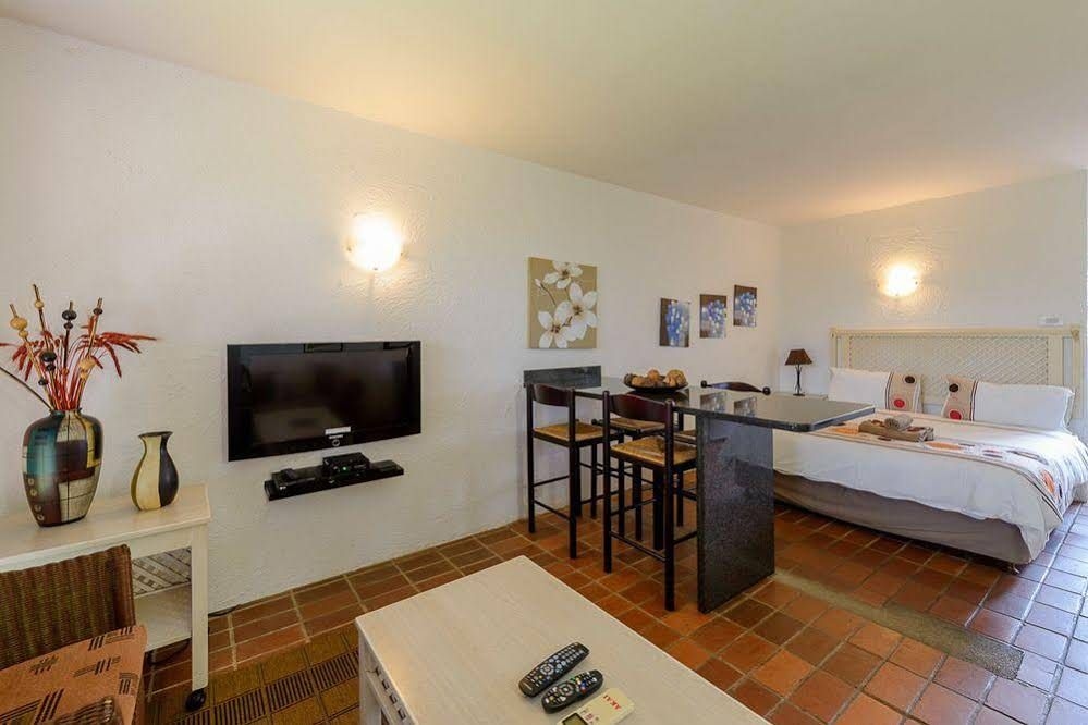 San Lameer Villa Rentals2
