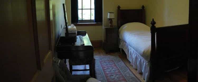 Glenmore Country House B & B Glenmore Country House B & B