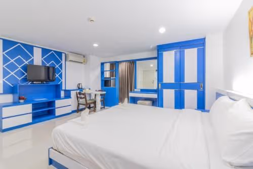 Deluxe King Room