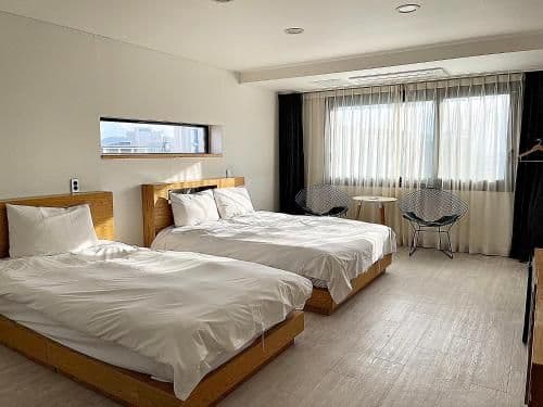 Standard Twin Room