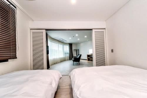Deluxe Twin Room