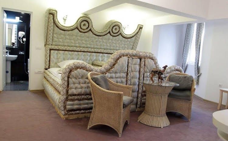 Bali Colosseum Hotel3