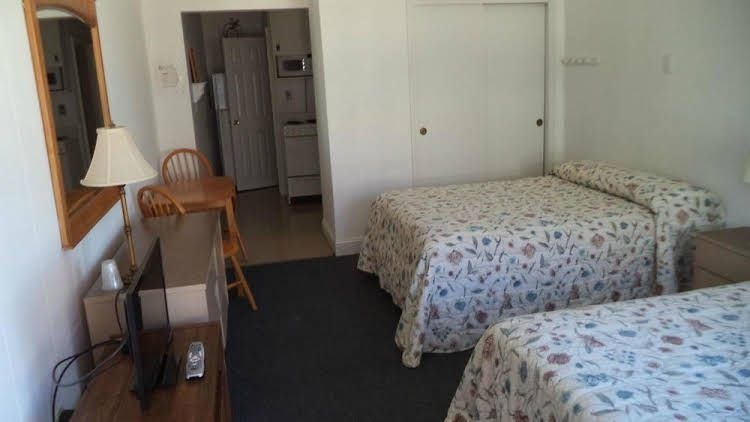 Grand View Motel2
