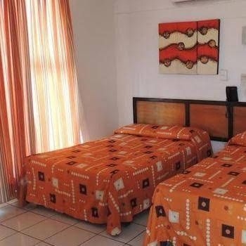 Hotel Star Manzanillo1