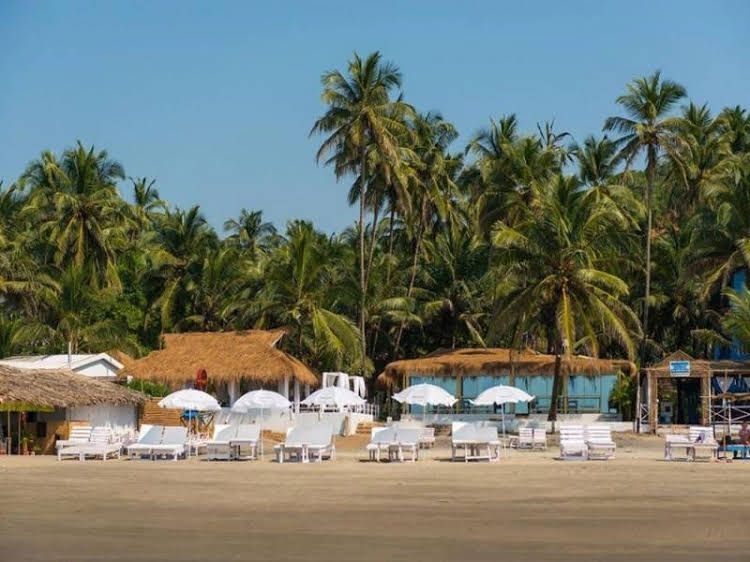 Tahira beach resort3