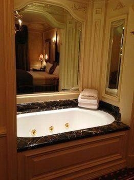 Ledson Hotel3