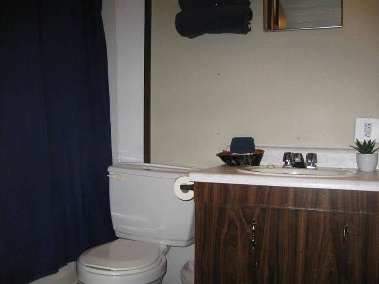 1202 MOTOR INN 1202 MOTOR INN