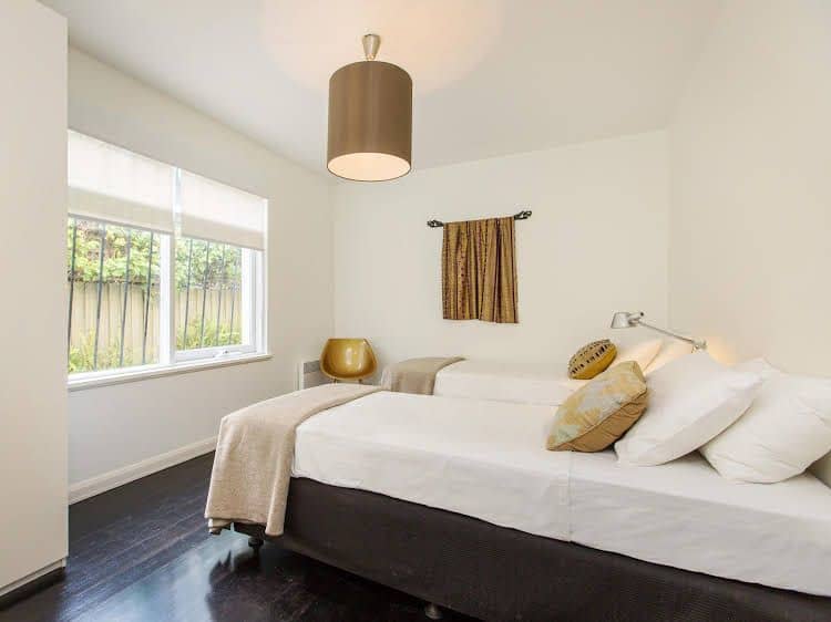 Apartment2c - Moonstruck Apartment2c - Moonstruck