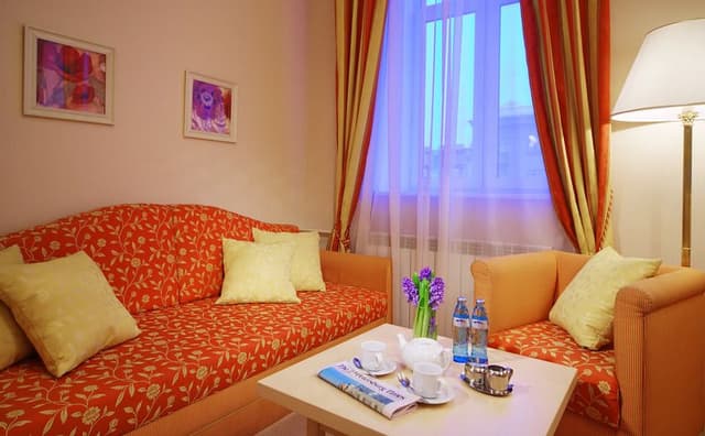 SUITE EXECUTIVE