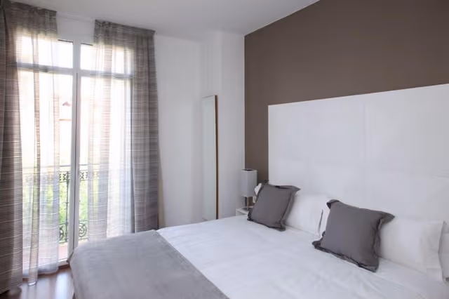 APARTMENT CAPACITY 2 ONE BEDROOM