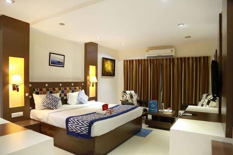 OYO Rooms South India Shopping Mall4