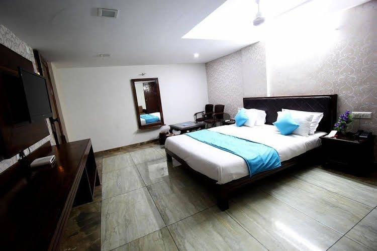 OYO Rooms Gandhi Ashram Road4