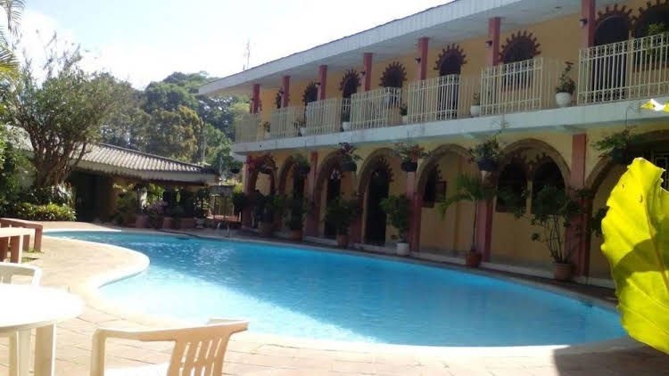 Hotel El Parador0