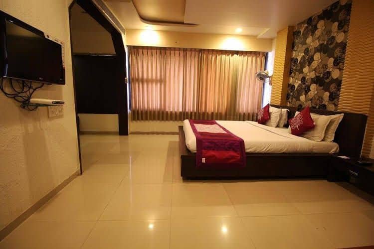 OYO Premium Law Garden C G Road OYO Premium Law Garden C G Road