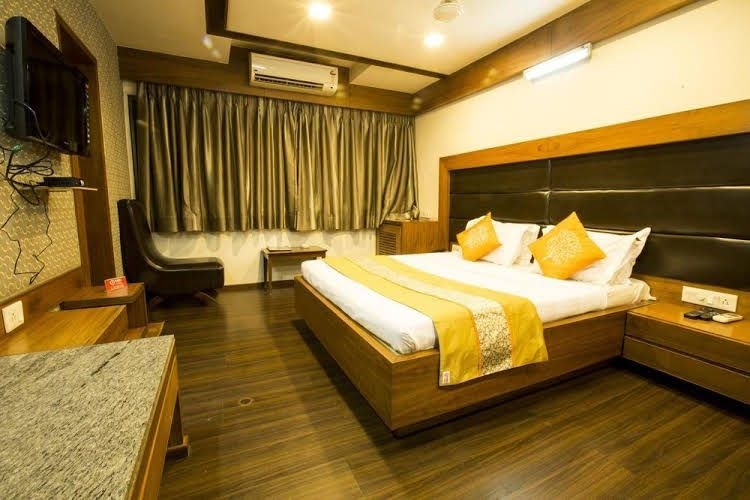 OYO Premium Ashram Road II4