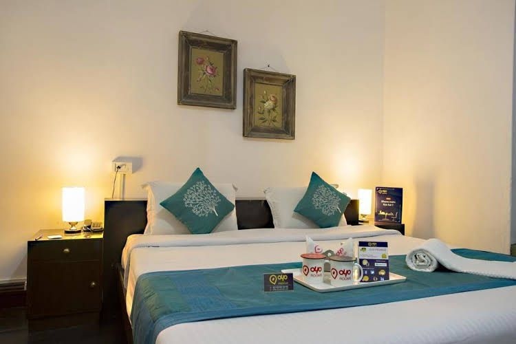 OYO Premium Mall Road Darjeeling0