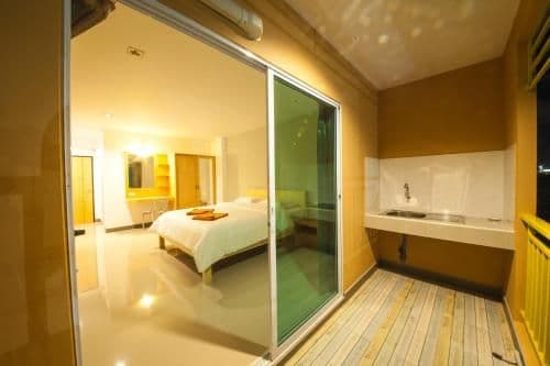 Studio Apartment