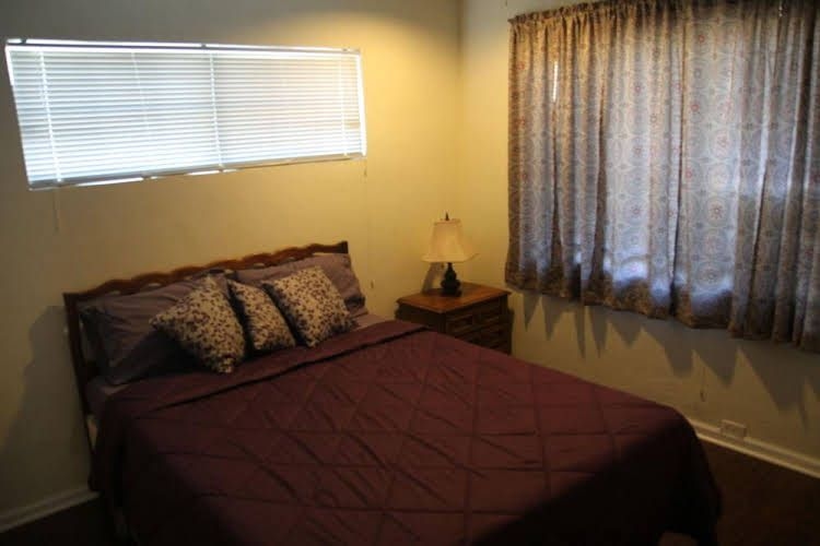 Comfy 3 Bedroom Home4