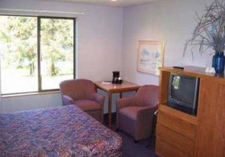 Salbasgeon Inn of the Umpqua1