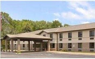 Riverview Inn & Suites0