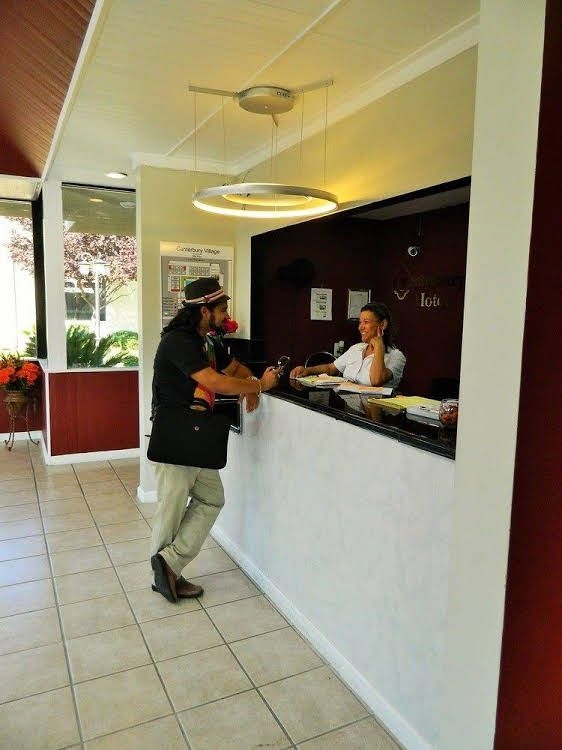 Canterbury Village Hotel & Suites0