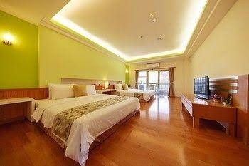 โคโคนัทโกรฟเฮาส์ บีแอนด์บี (Coconut Grove House B and B)1