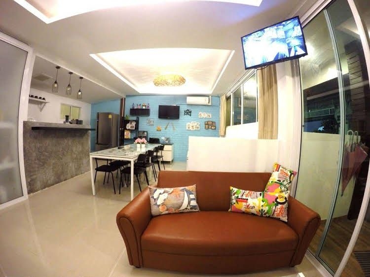 At We Patong hostel3