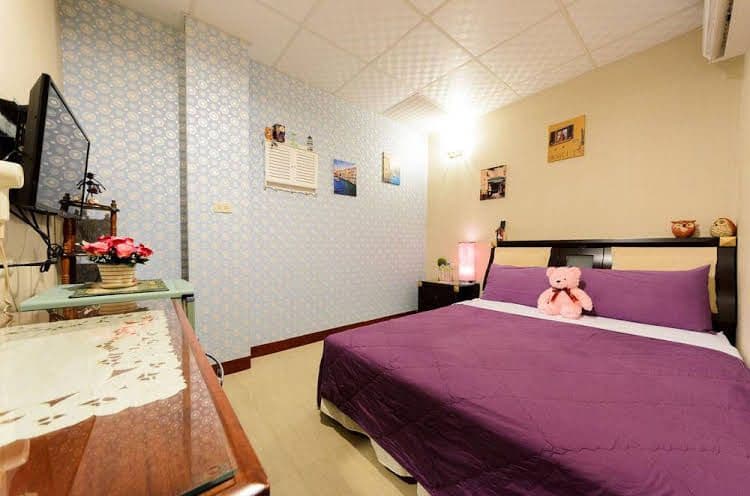 Spring Holiday Bed and Breakfast Spring Holiday Bed and Breakfast