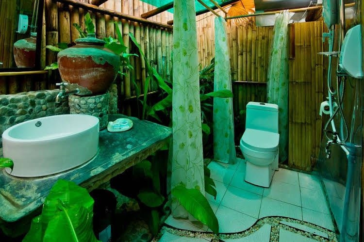 Blessie's Bamboo Hut & Butterfly Garden0