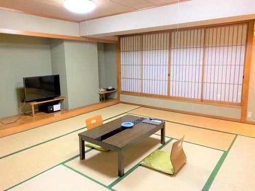 Japanese-Style Room