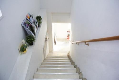 Twin Room with Shared Bathroom - Female Only