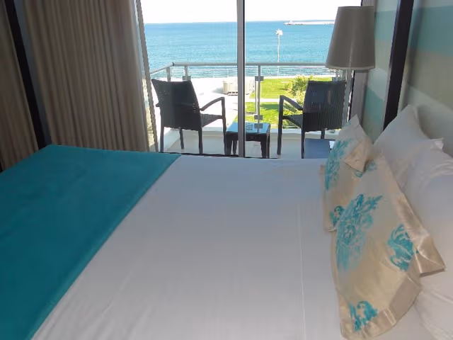 DOUBLE SEA VIEW
