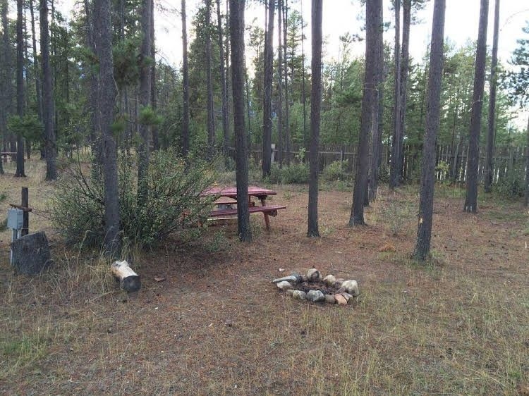 Rocky RV Park and Campround0