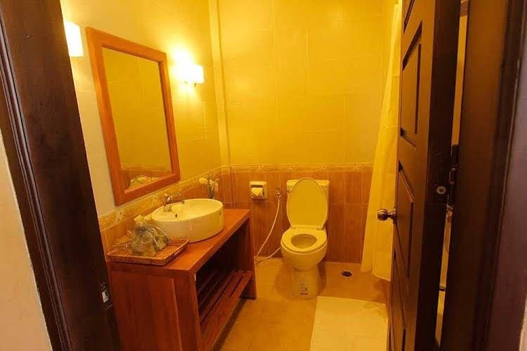 White Orchid Hotel2