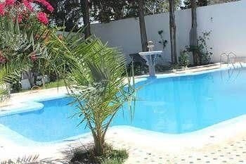 Malabata Guest House0