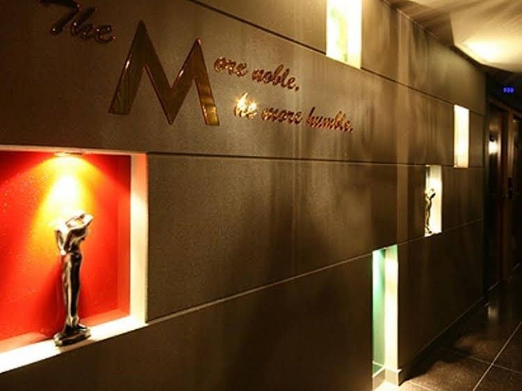 M Motel3