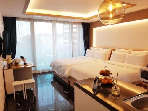 Deluxe Twin Room