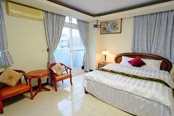 Tomato Coffee Guest House4