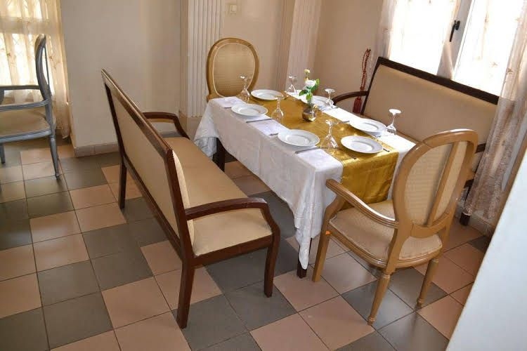 Aurelia Palace2