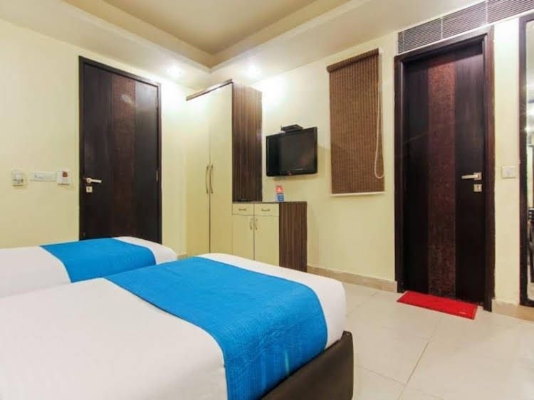 Zo Rooms Karol Bagh Saraswati Marg1