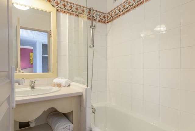 APARTMENT CAPACITY 6 TWO BEDROOMS