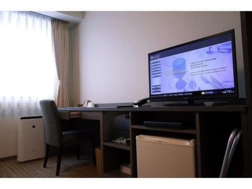 Twin Room - Non-Smoking