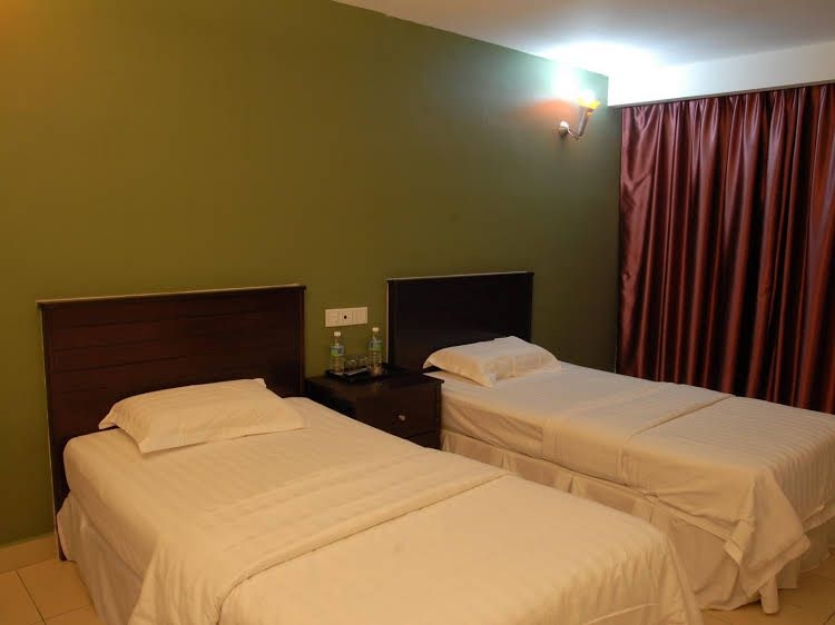 โรงแรม ลุง แฟท (Loong Fatt Hotel)3